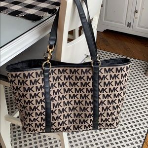 Authentic Michael Kors Tote